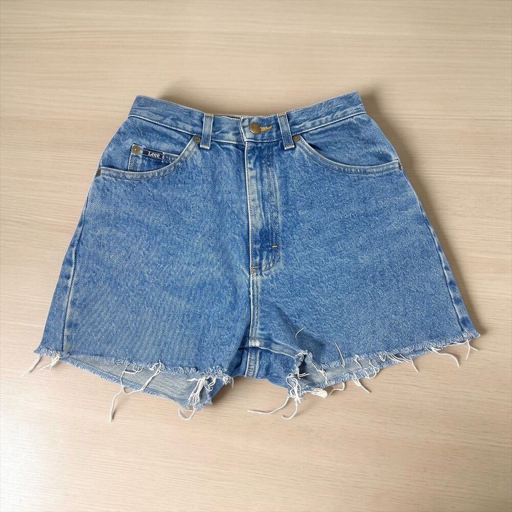 Vintage 90’s Lee Cutoff Jean Shorts Womens 24'' Size 6P High Waisted BOHO Denim